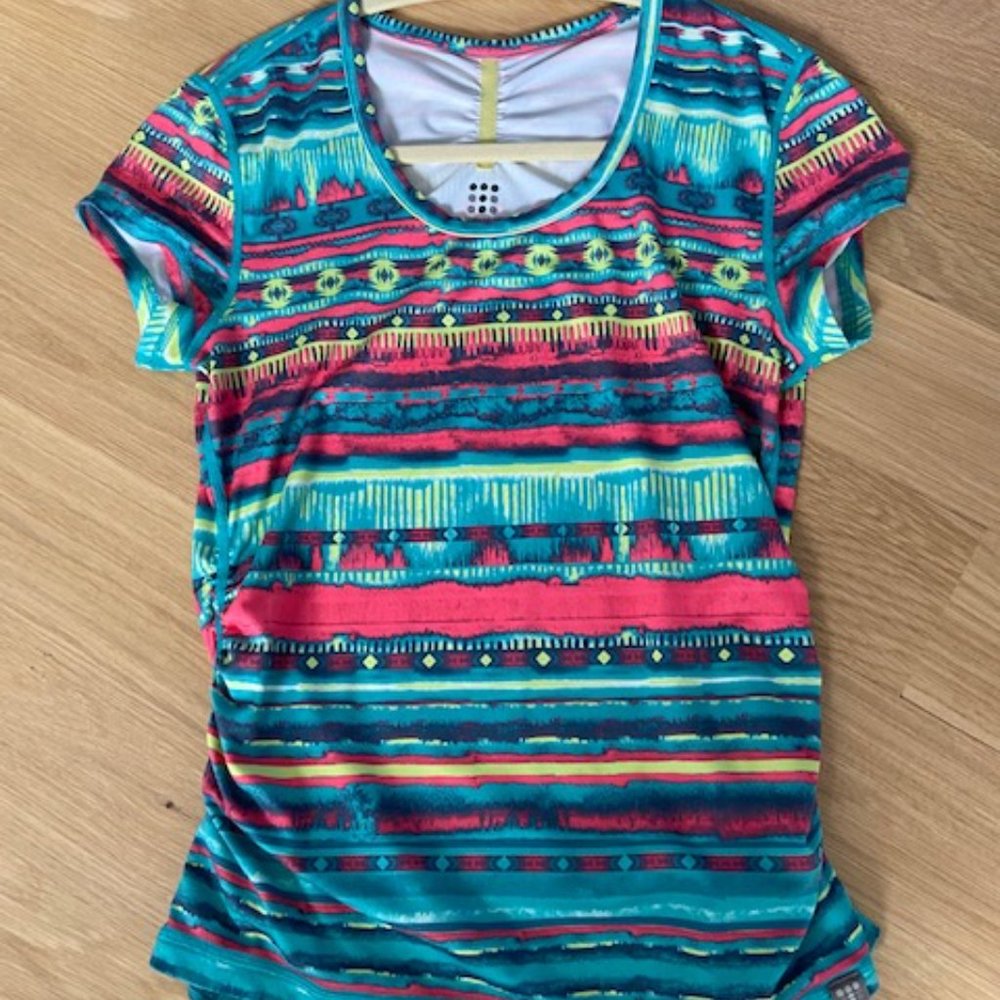 Title Nine Grace 2.0 printed green patterned t-shirt, XS